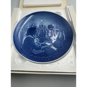 Bing & Grondahl Christmas at Home Plate Jule 1971 Porcelain Denmark B&G w/ Box